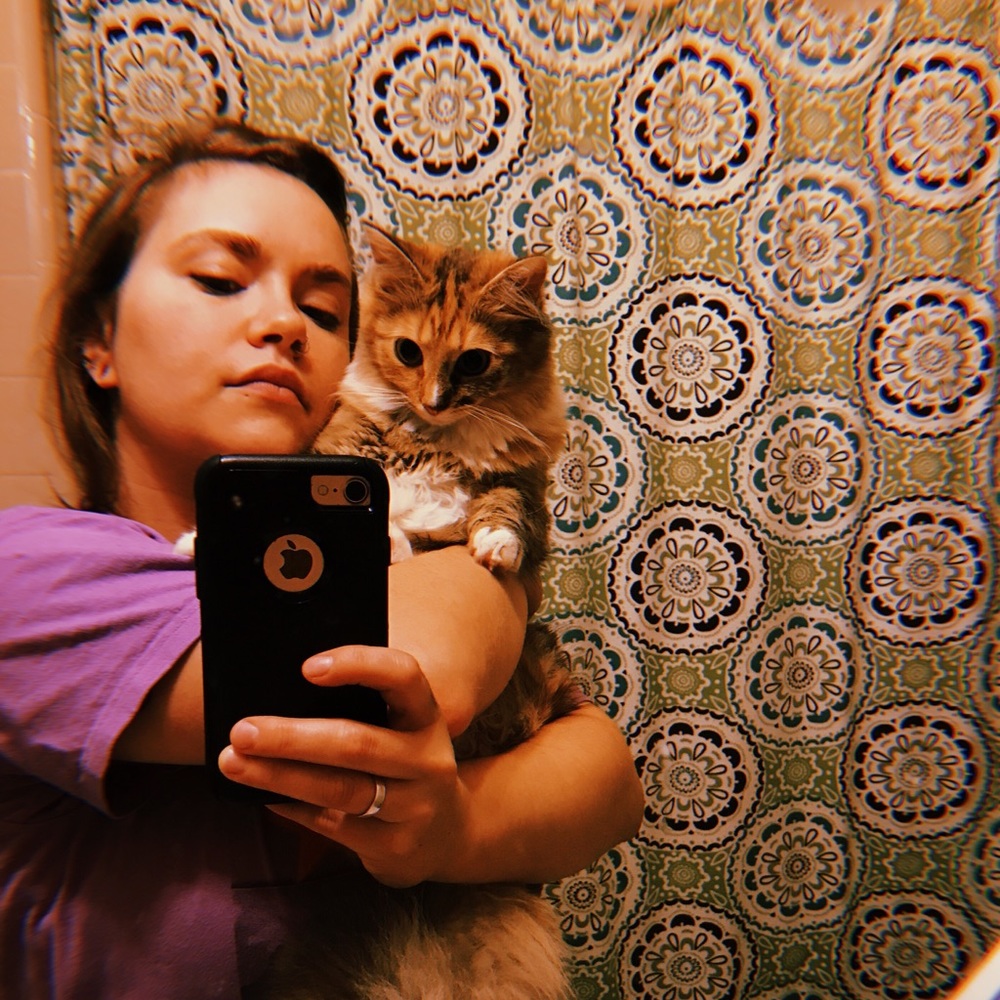 Meet your Posher, Lea